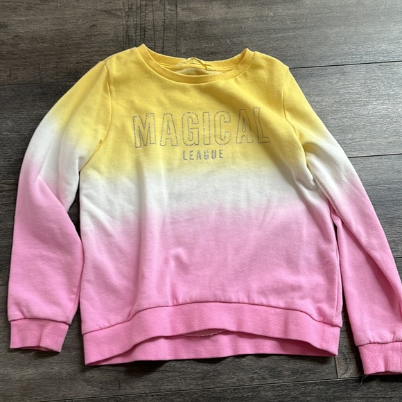 2 H&M Sweatshirts - Picture 2 of 5